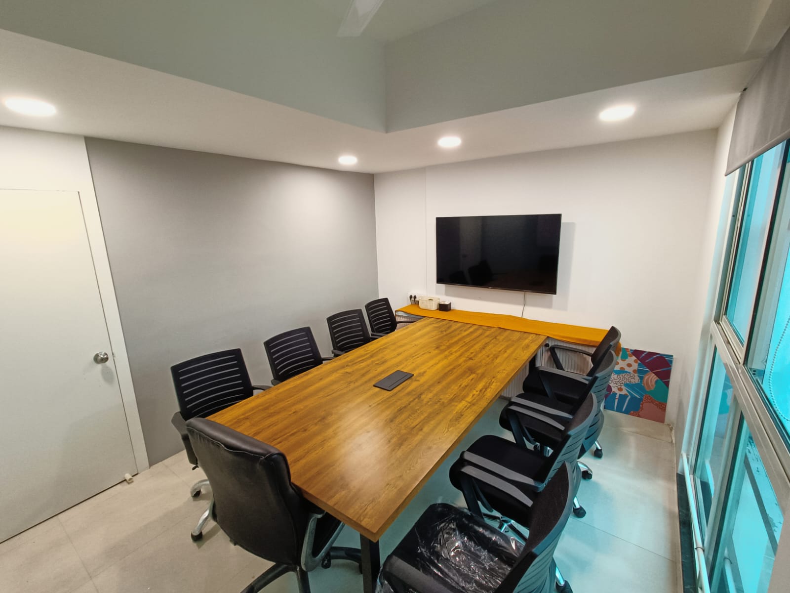 10 seater conference room 3 (1)